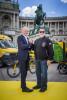 2_Österreichische Post_Start elektrische Zustellung in Wien_Arnold Schwarzenegger.jpg